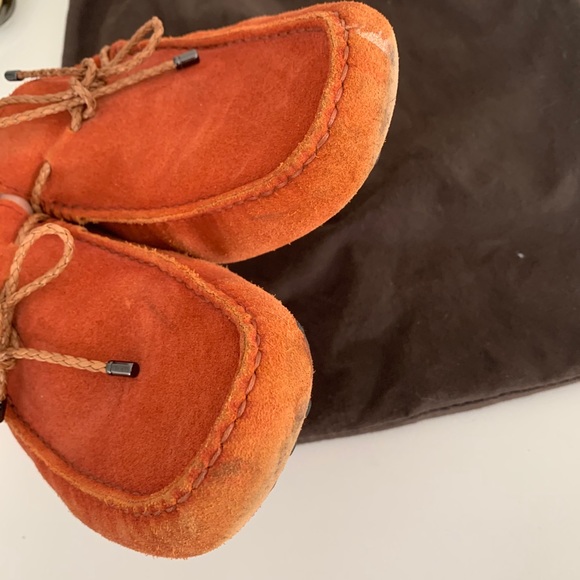 Tod’s timeless gommino suede driving shoes